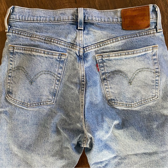 Levi’s 501 Skinny Jeans - Picture 4 of 6